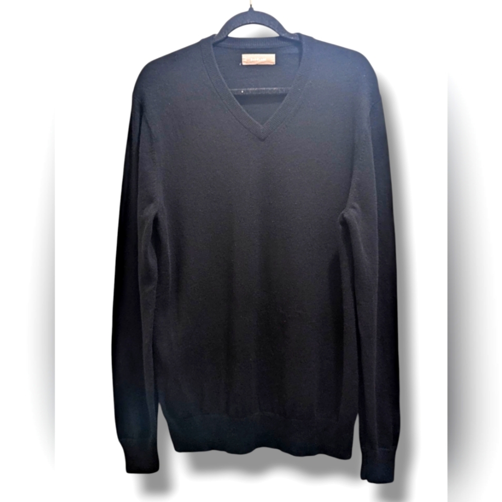*Flawed* Everlane Men's Black V-Neck Long Sleeve 100% Cashmere Sweater- L - Picture 3 of 14
